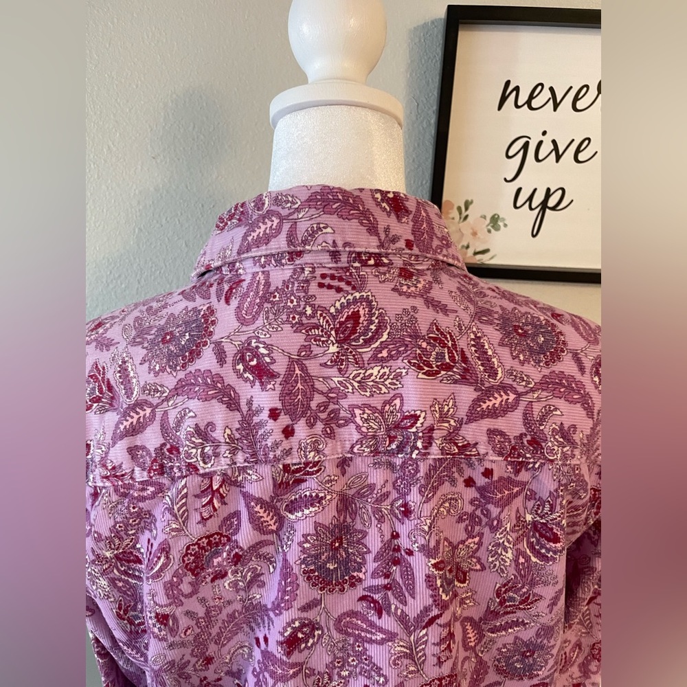 Basic Editions Women’s Paisley button up Flannel -Sz M - Picture 8 of 11